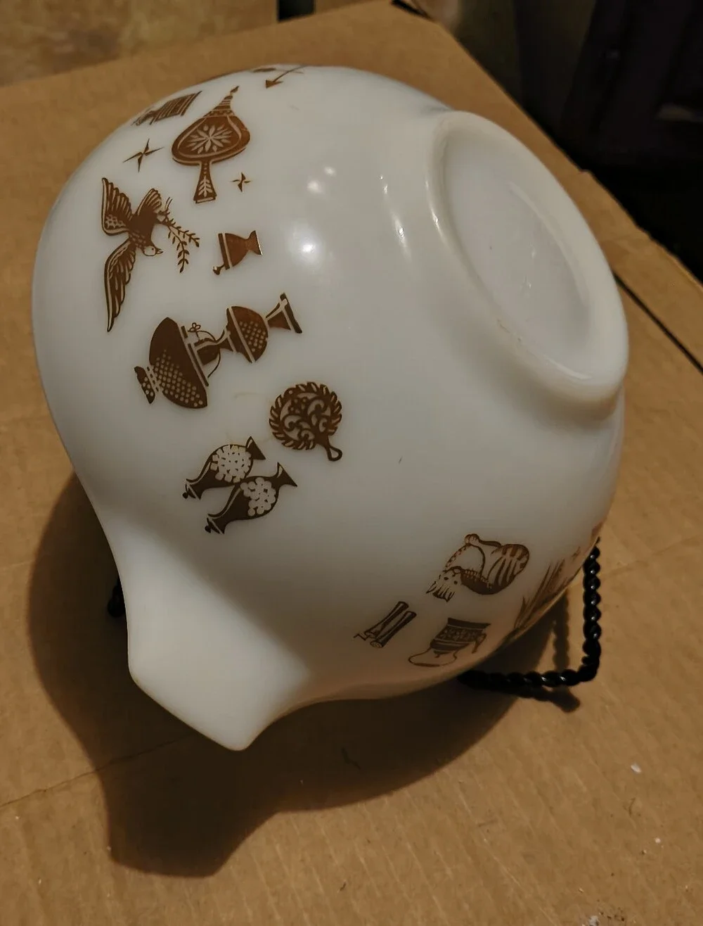 Early Pyrex Cinderella Mixing Bowl